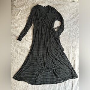 Gap White striped maternity wrap dress